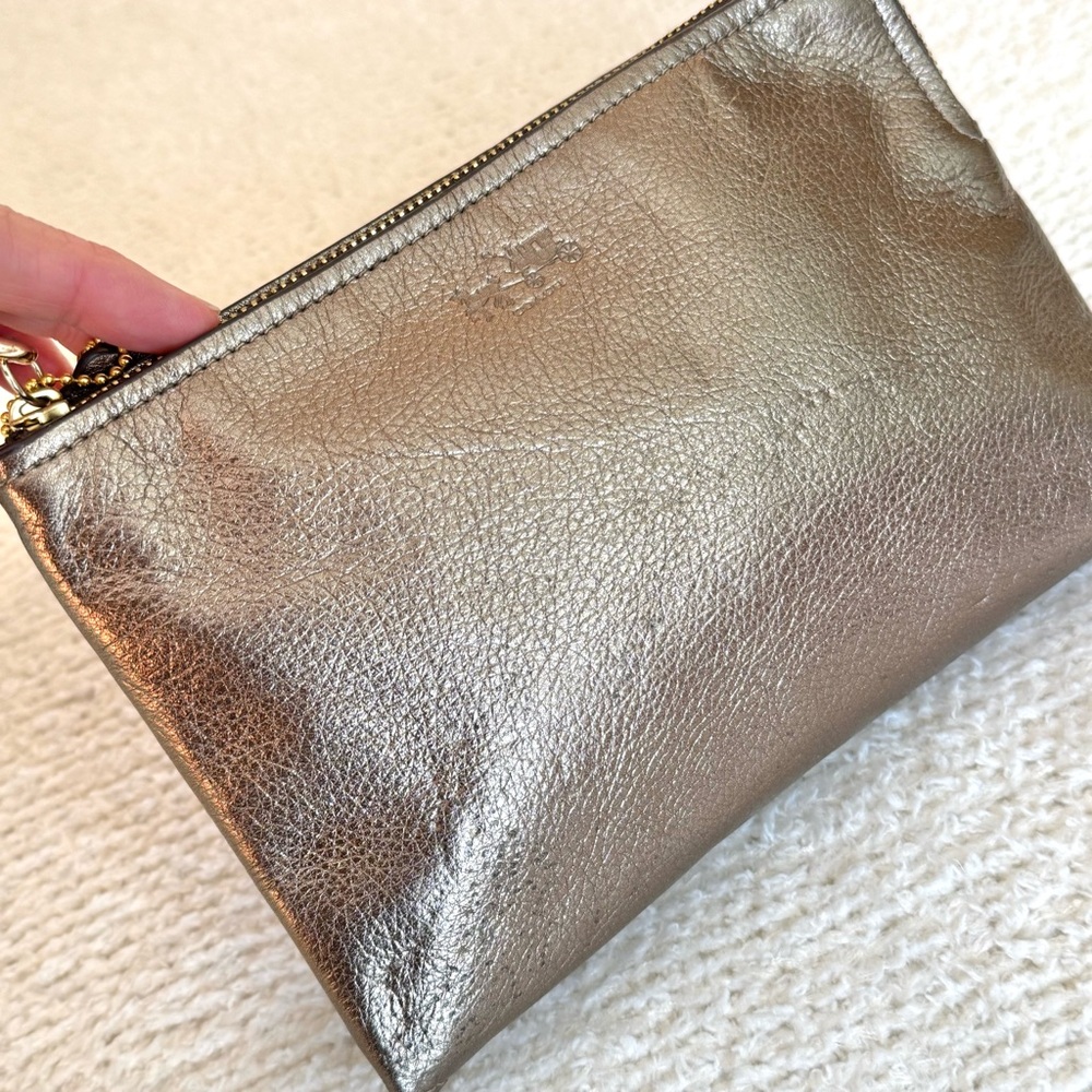 Coach Bleeker Metallic Bronze Gold Leather Clutch Wristlet - Picture 9 of 13